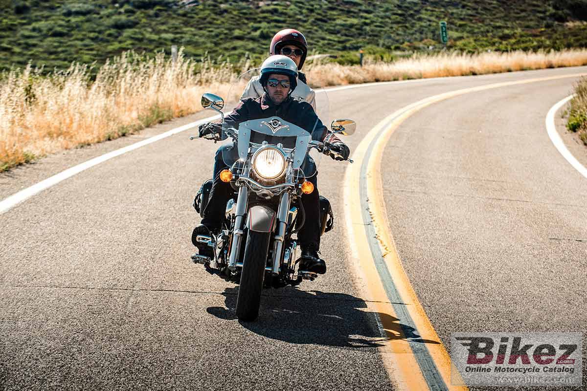 Kawasaki Vulcan 900 Classic LT poster